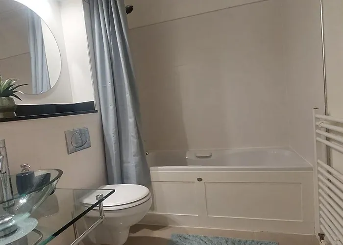 Elegantly Refurbed 2bd In Shankill - 3km From Bray * Dublin