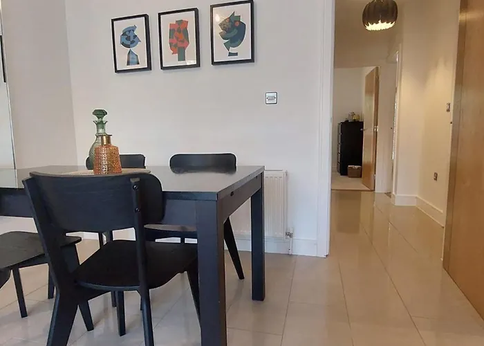 Apartment Elegantly Refurbed 2bd In Shankill - 3km From Bray *